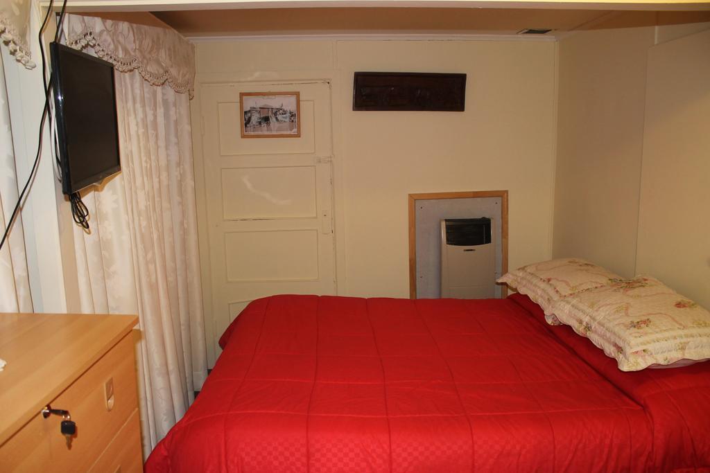 Hostal Dona Irma Punta Arenas Szoba fotó
